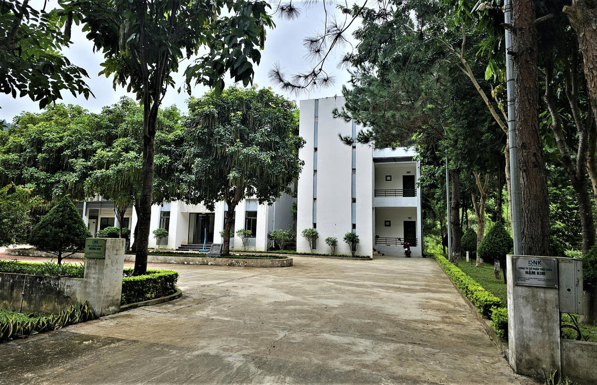 Trụ sở&nbsp;Công ty cổ phần Thủy điện Nậm Kim tại xã Khao Mang, Lào Cai. Ảnh: Đ.S