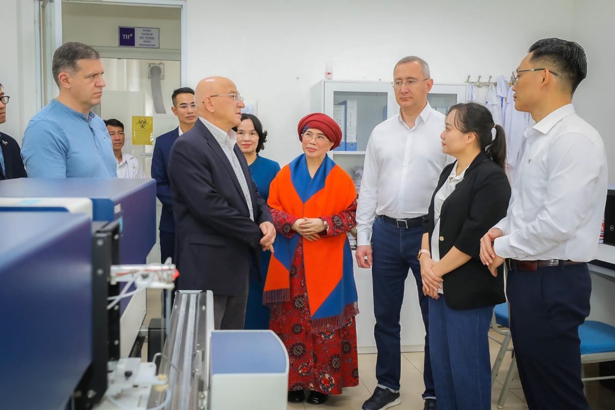 Phòng thí nghiệm IVF, nơi TH tiên phong làm chủ công nghệ thụ tinh trong ống nghiệm cho bò sữa.