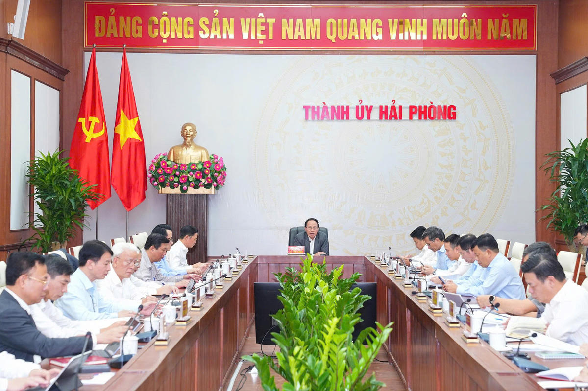 Ban Chỉ đạo của Thành ủy về công tác bầu cử đại biểu Quốc hội khóa XVI và đại biểu HĐND các cấp nhiệm kỳ 2026 - 2031 tại thành phố tổ chức cuộc họp thứ nhất. Ảnh: ĐT.&nbsp;