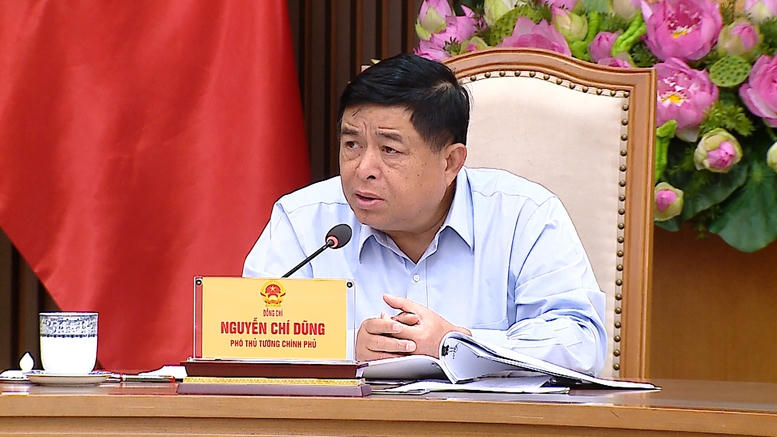 Phó Thủ tướng Nguyễn Chí Dũng phát biểu. Ảnh: Thu Sa