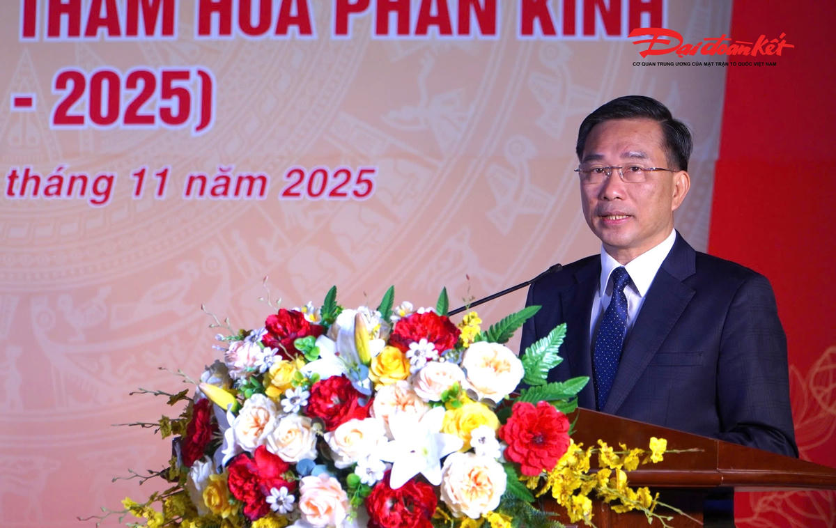 Ông Nguyễn Viết Trường, Giám đốc Sở VH-TT&amp;DL Hà Tĩnh trình bày diễn văn lễ kỷ niệm. Ảnh: HN.