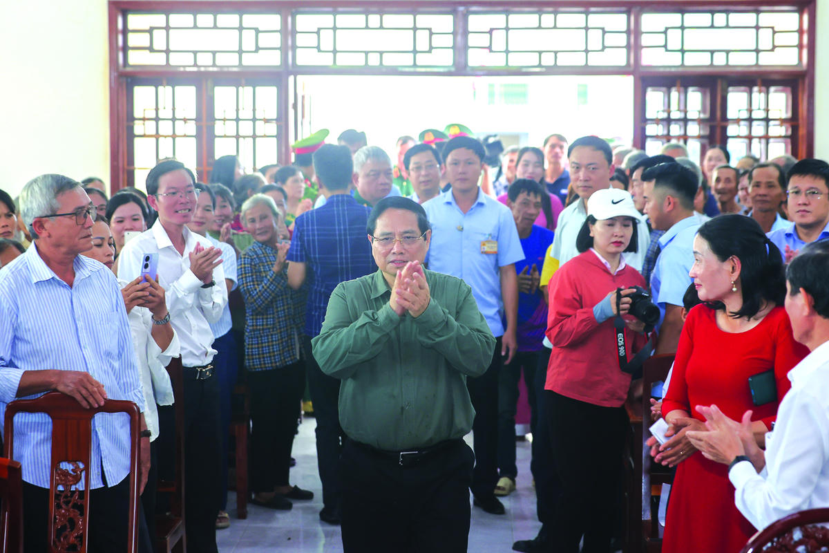 Thủ tướng Phạm Minh Chính dự Ngày hội Đại đoàn kết toàn dân tộc năm 2025 tại thôn Thắng Kiên, xã Đề Gi, tỉnh Gia Lai. Ảnh: VGP/Nhật Bắc.