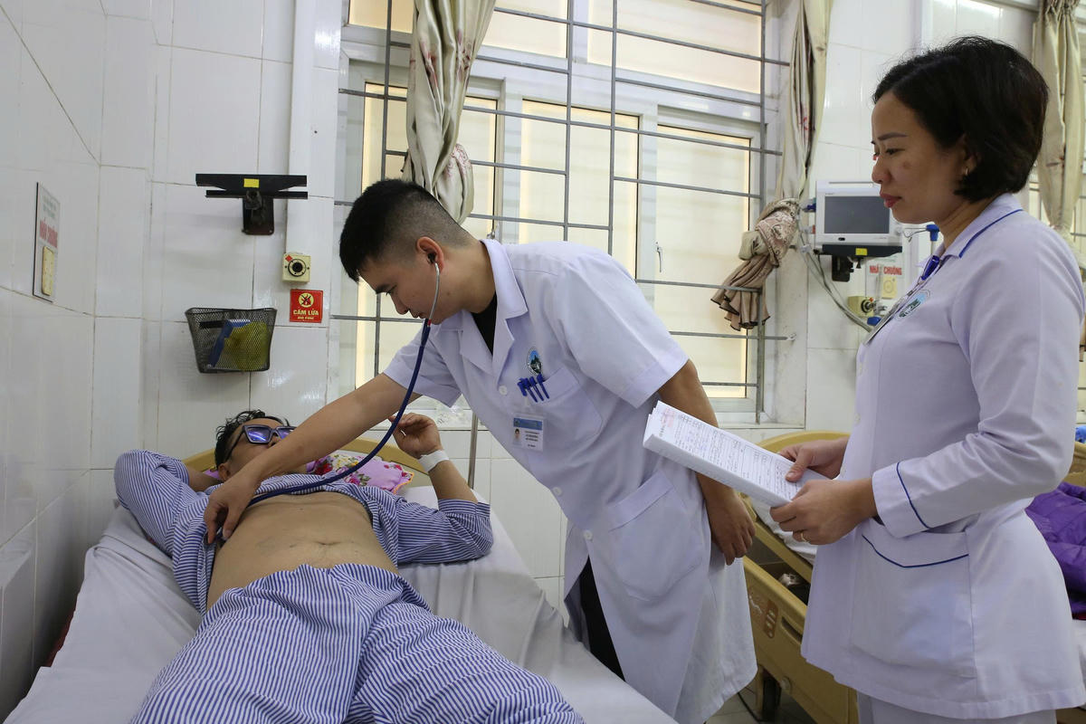 Sau 2 ngày điều trị, bệnh nhân không còn đau ngực, khó thở và dự kiến ra viện trong vài ngày tới.