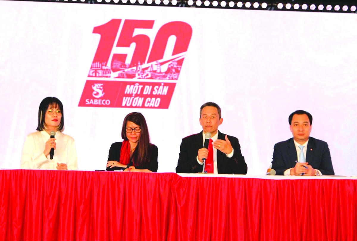 Họp báo công bố, cung cấp thông tin về chương trình “150 di
sản vươn cao”. Ảnh: Đ.L.