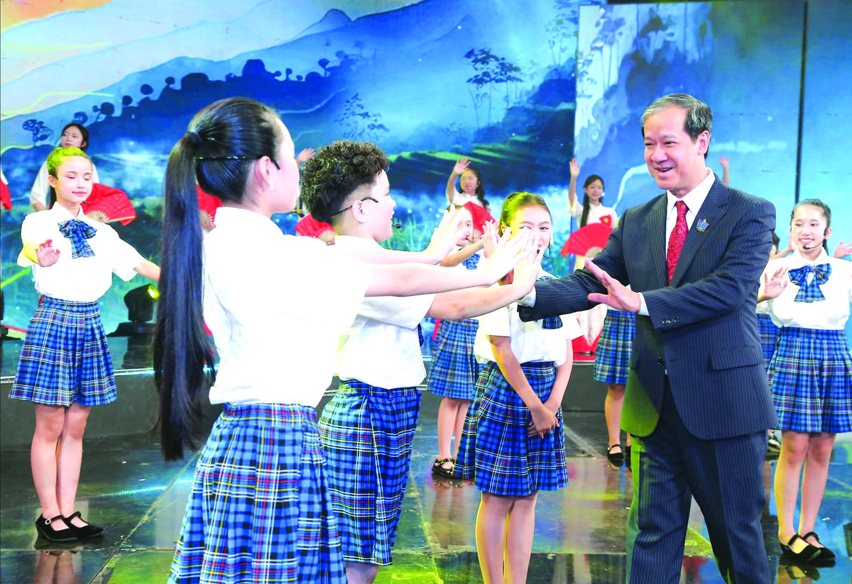 Nghĩ về nghề cao quý nhất