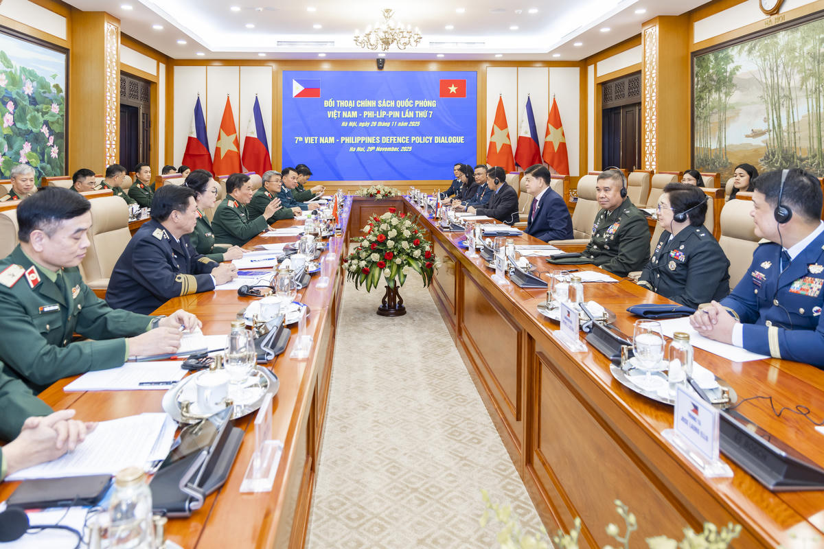 Quang cảnh Đối thoại. Ảnh: Quang Vinh.