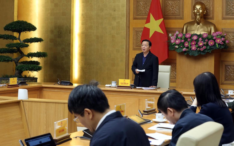 Phó Thủ tướng Trần Hồng Hà phát biểu tại cuộc họp. Ảnh: Minh Khôi