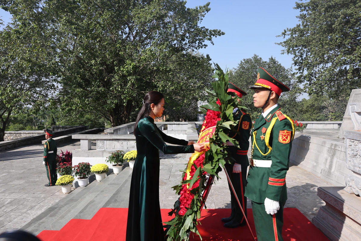 Hình ảnh đẹp trong ngày hội lớn của người Mặt trận Đất Tổ
