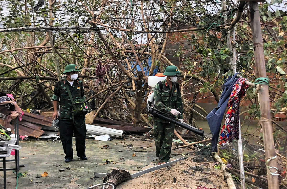 Miền Trung: Tập trung chống dịch bệnh sau lũ