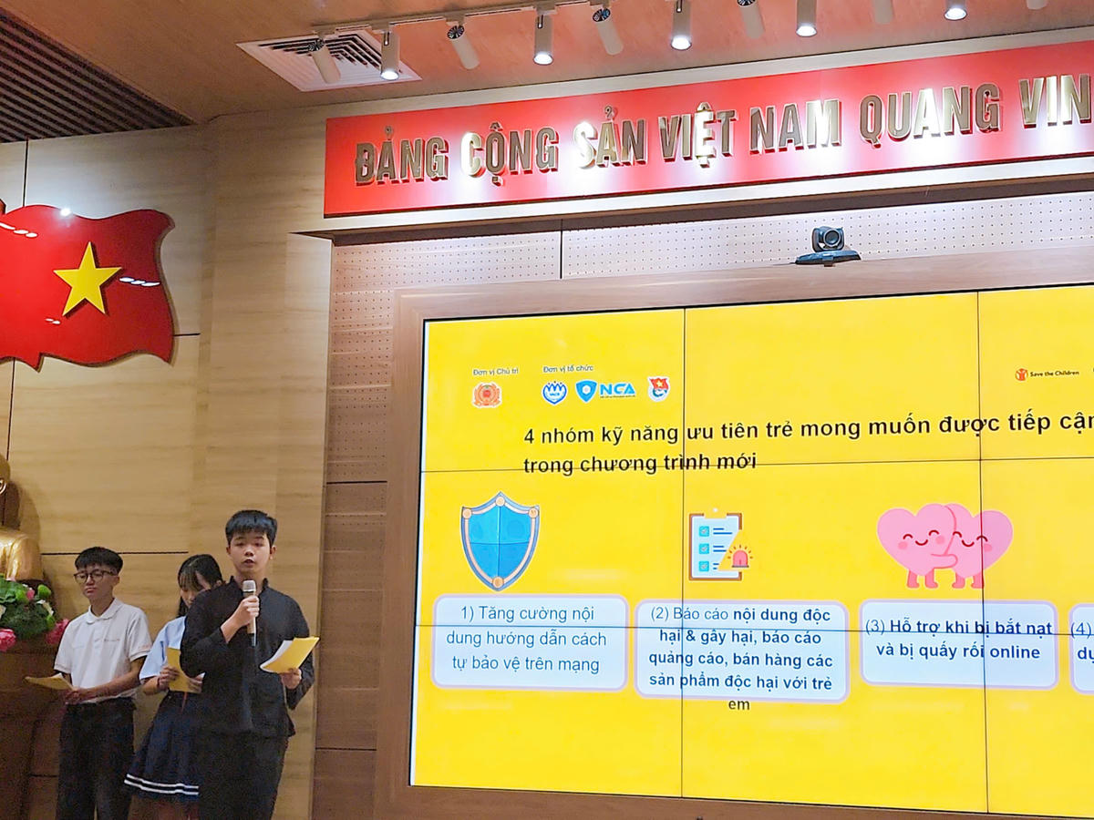  Nhiều trẻ em mong muốn nhà trường cần thực hiện chương trình giáo dục toàn diện để học sinh sử dụng Internet an toàn. Ảnh: NN.