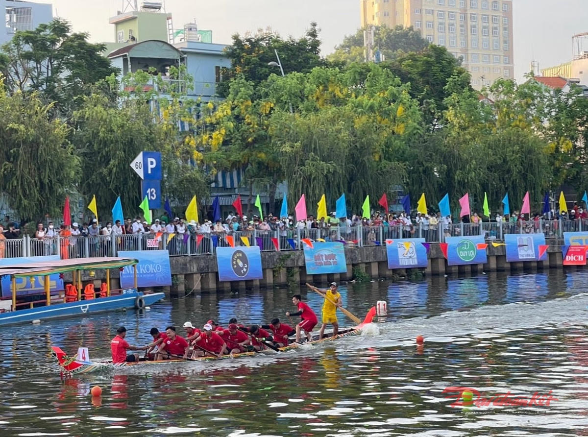 Mỗi đội thi đến với lễ hội không chỉ thể hiện sự đoàn kết, mà còn mang theo những bản sắc văn hóa của địa phương đến với TP Hồ Chí Minh. Ảnh: Đ.X