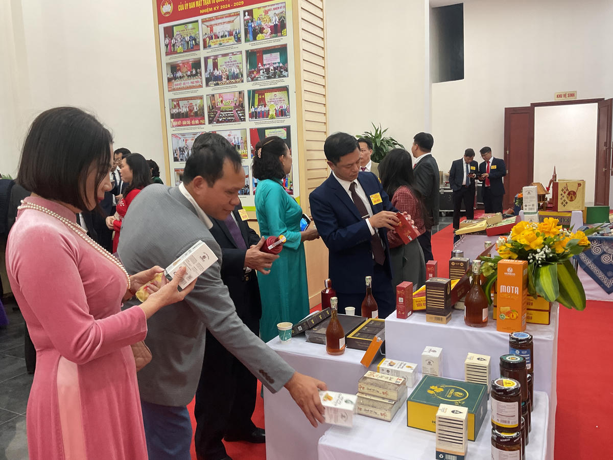 Hình ảnh đẹp trong ngày hội lớn của người Mặt trận Đất Tổ
