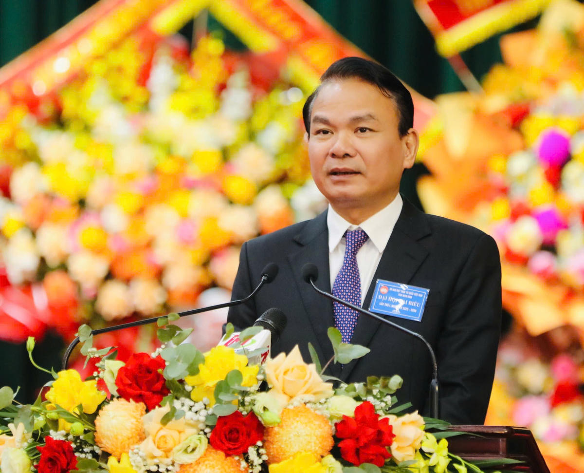 Bí thư Tỉnh ủy Ninh Bình Đặng Xuân Phong phát biểu tại đại hội. Ảnh: Đức Lam