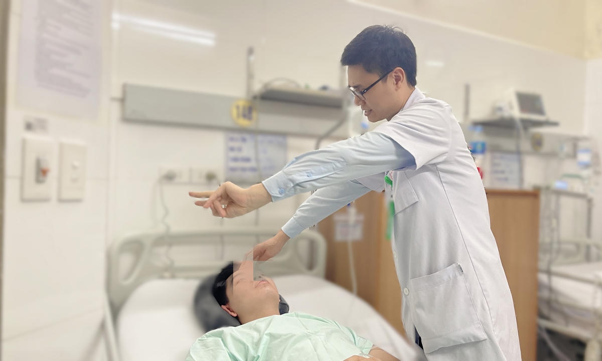 Bệnh nhân 19 tuổi mắc đột quỵ tĩnh mạch não hiếm gặp. Ảnh: BV Hữu Nghị Việt Đức CC