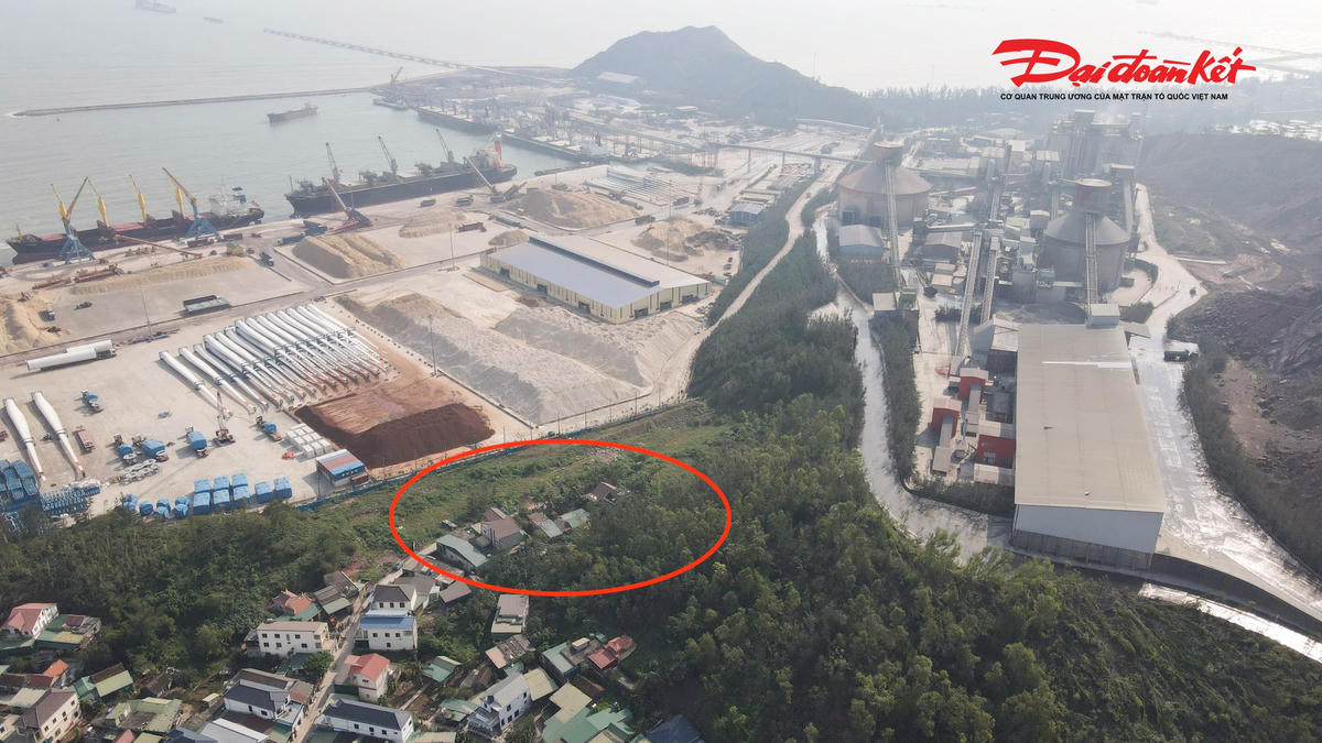 Gần thập kỷ chờ tái định cư, 11 hộ dân vẫn “mắc kẹt” bên trạm nghiền xi măng