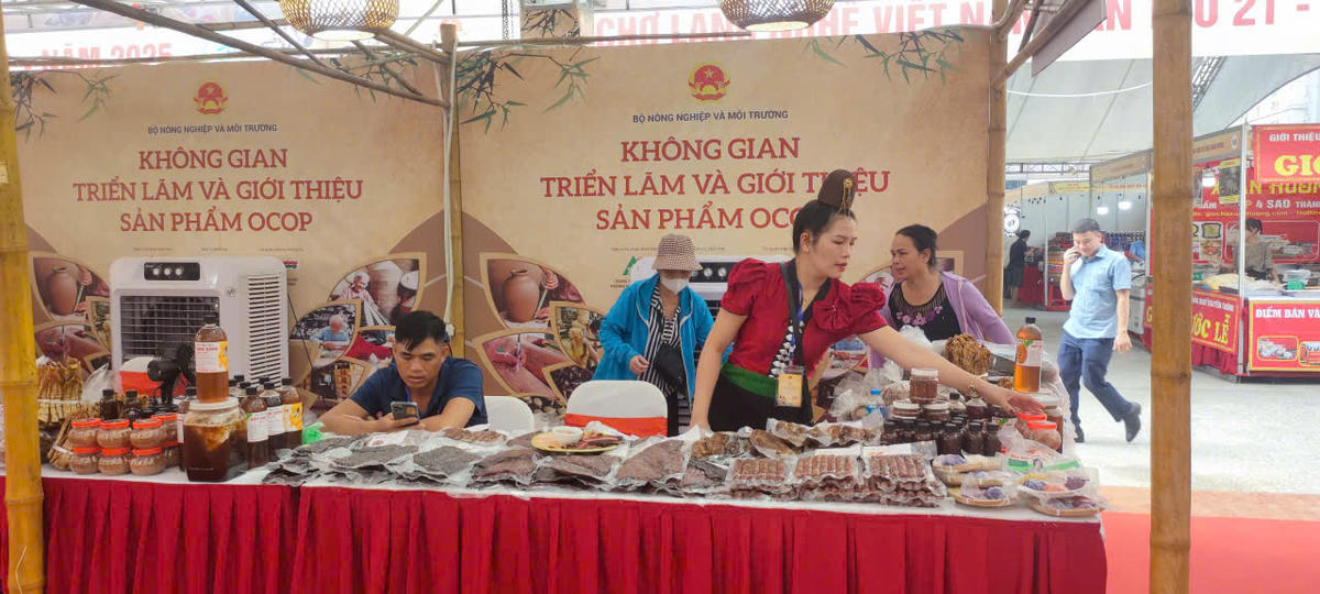 Đưa hàng Việt về nông thôn: Tín hiệu tích cực từ các phiên chợ