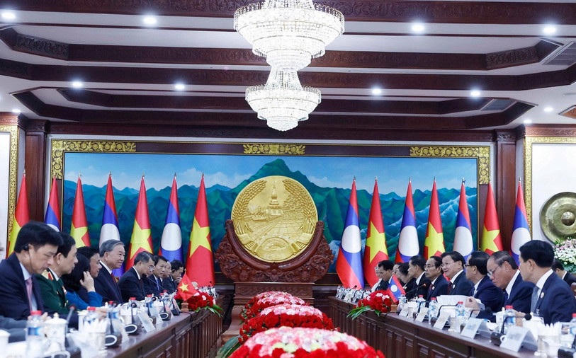 Việt Nam luôn dành ưu tiên cao nhất cho mối quan hệ đoàn kết đặc biệt với Lào