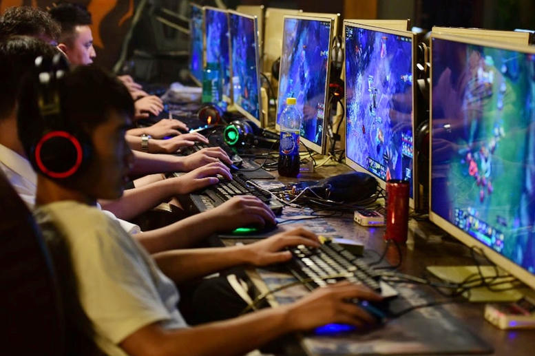 Cần chuyên nghiệp hóa trong bảo vệ bản quyền thị trường game. Ảnh: Phương Nhi.