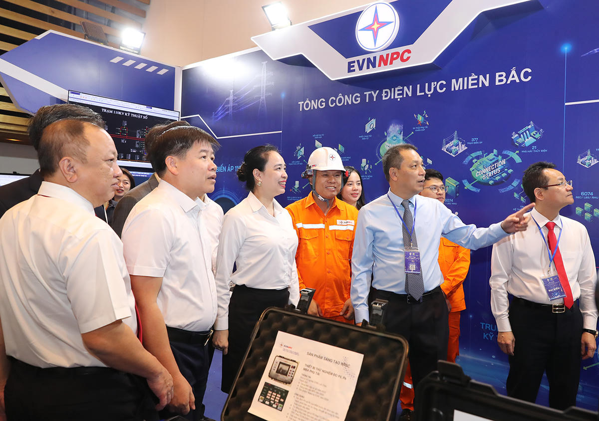 Ngành điện nỗ lực ứng dụng công nghệ, chuyển đổi số 