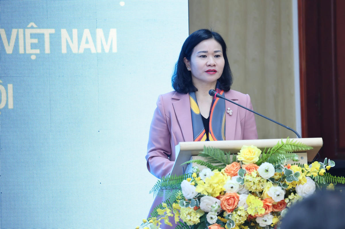 Ủy viên Trung ương Đảng, Phó Chủ tịch UBTƯ MTTQ Việt Nam, Chủ tịch Hội Liên hiệp Phụ nữ Việt Nam Nguyễn Thị Tuyến phát biểu khai mạc lớp tập huấn.&nbsp;