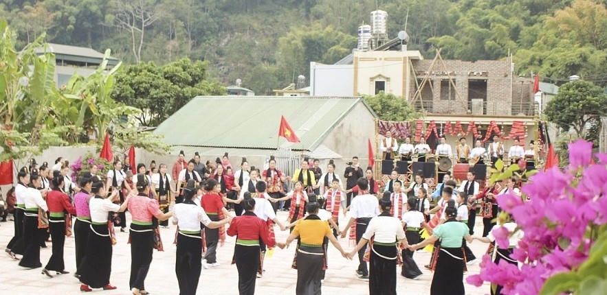 Đời sống của đồng bào Sơn La khởi sắc nhờ các Chương trình Mục tiêu quốc gia. Ảnh: T. Thu