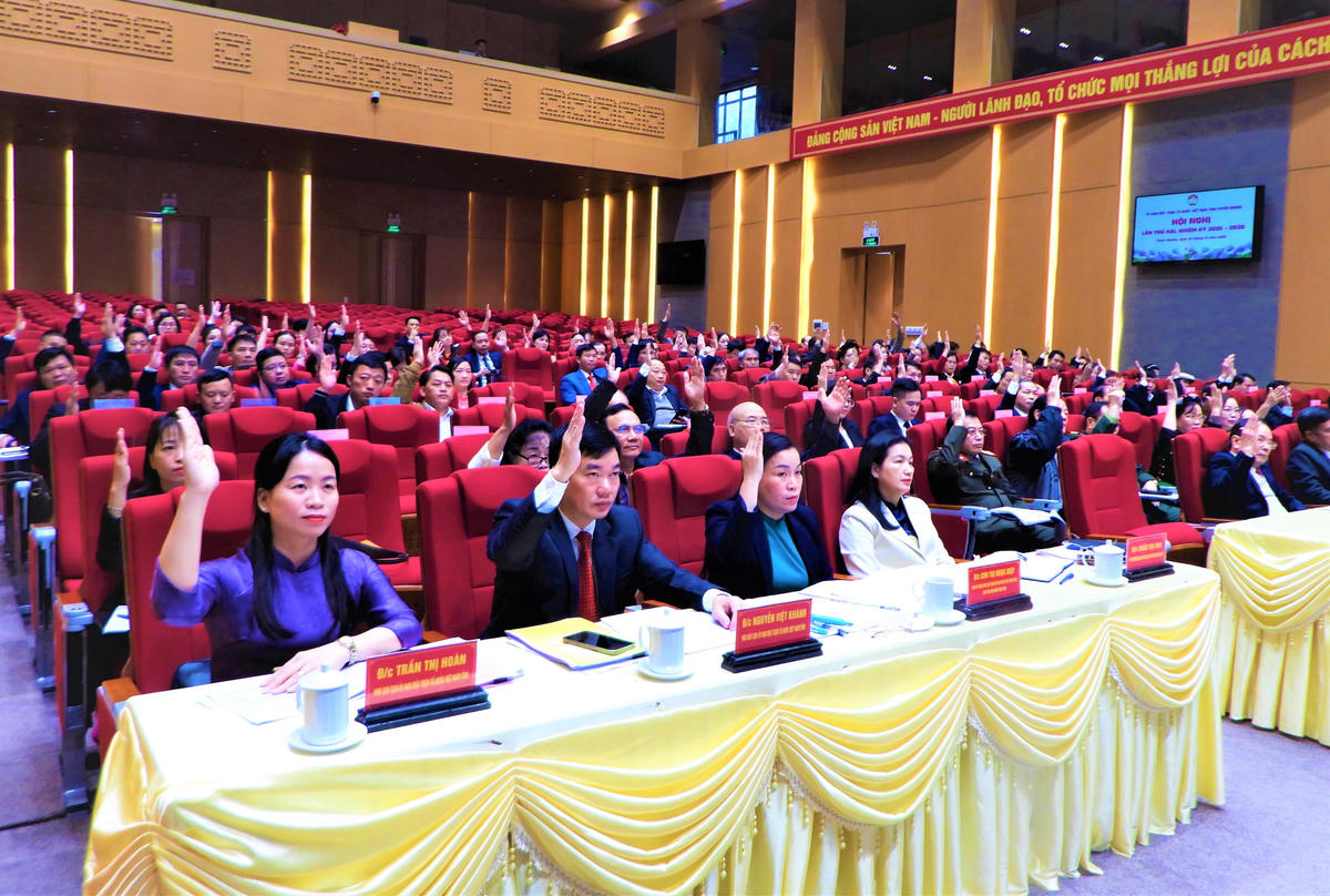 Các đại biểu hiệp thương cử bổ sung Ủy viên Ủy ban MTTQ Việt Nam tỉnh và Phó Chủ tịch Ủy ban MTTQ Việt Nam tỉnh Tuyên Quang, nhiệm kỳ 2025 - 2030. Ảnh: Đ.S.
