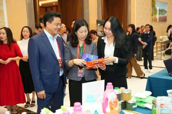 Ngành công thương nỗ lực chuyển đổi số. Ảnh: BTC.