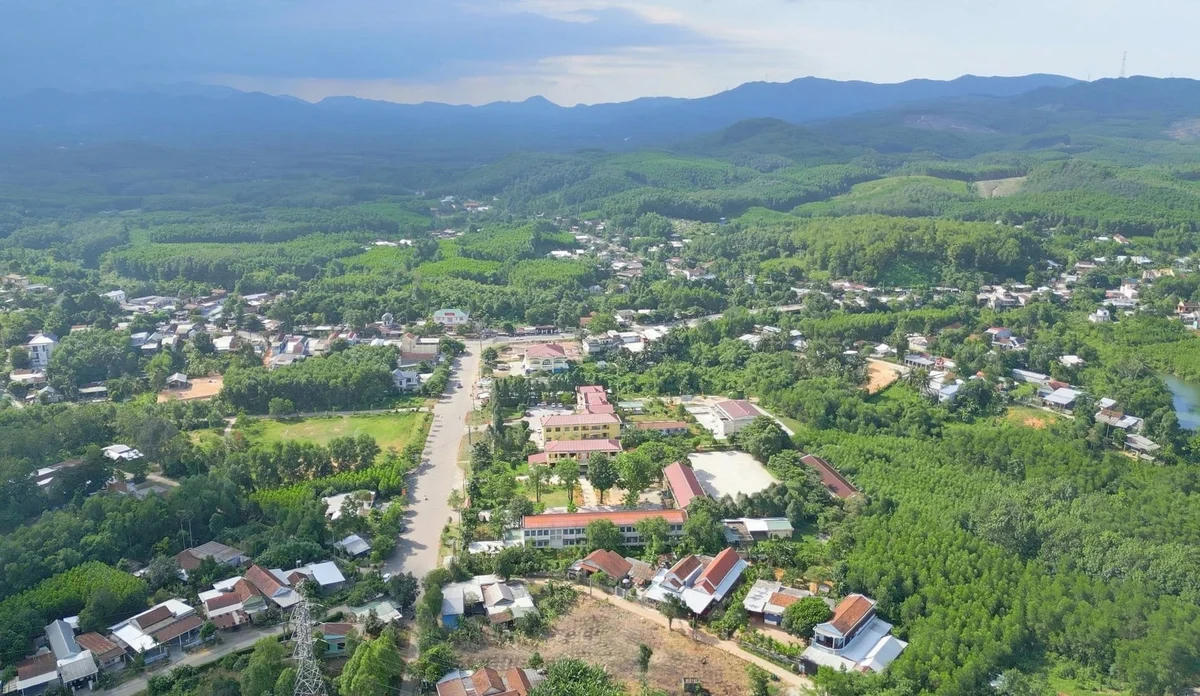 Vùng cao xã Bình Điền ngày càng khởi sắc. Ảnh: V.D.