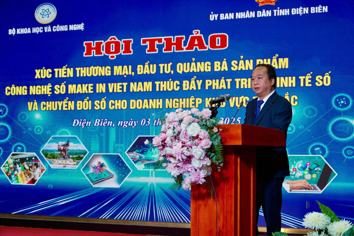 Ông Nguyễn Minh Phú, Phó Chủ tịch UBND tỉnh Điện Biên phát biểu.