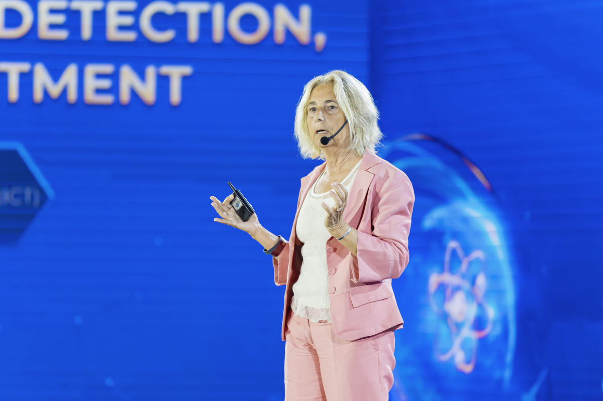 GS. Ana Belen Elgoyhen chia sẻ về&nbsp;liệu pháp Gene.