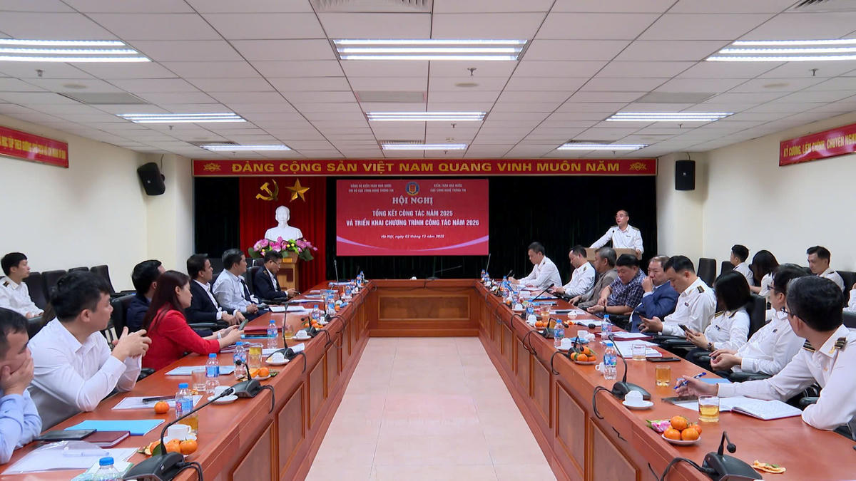 Toàn cảnh hội nghị.