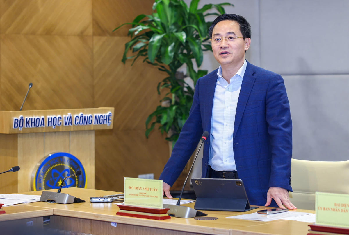 Ông Trần Anh Tuấn, Giám đốc Sở Khoa học và Công nghệ Hà Nội phát biểu.