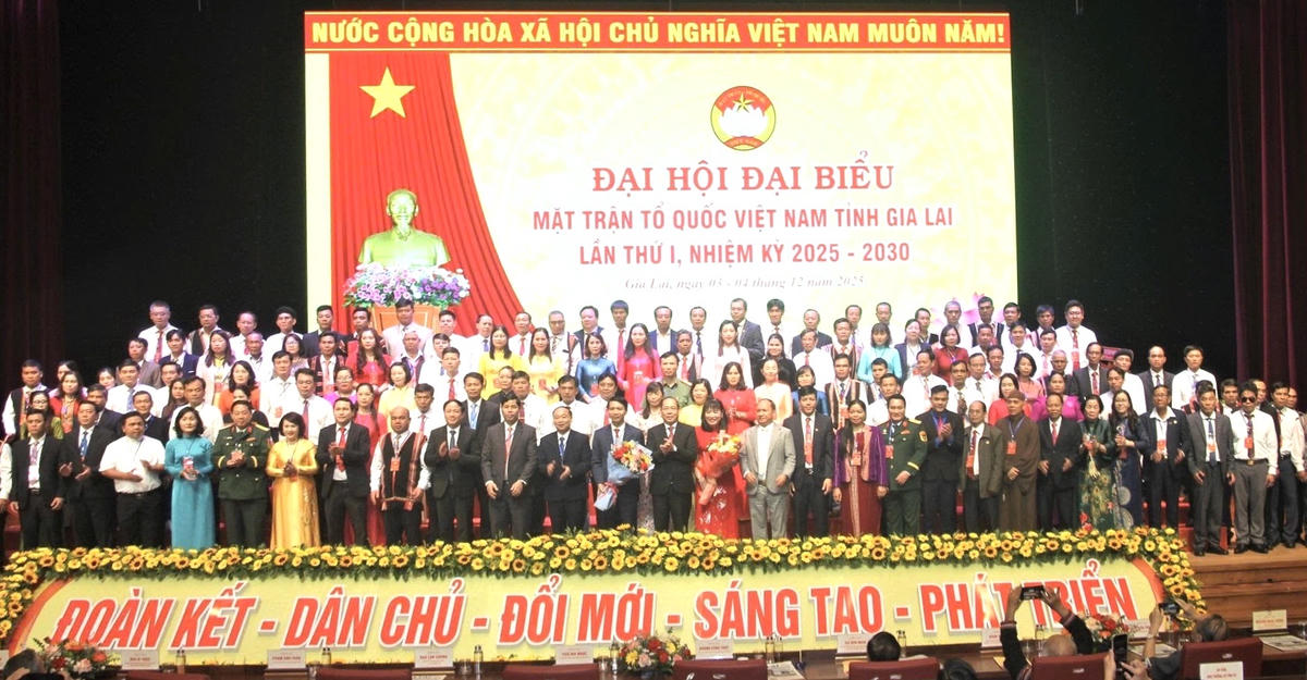 Ra mắt Ủy ban MTTQ Việt Nam tỉnh Gia Lai, khóa I, nhiệm kỳ 2025-2030. Ảnh: Chí Đại.