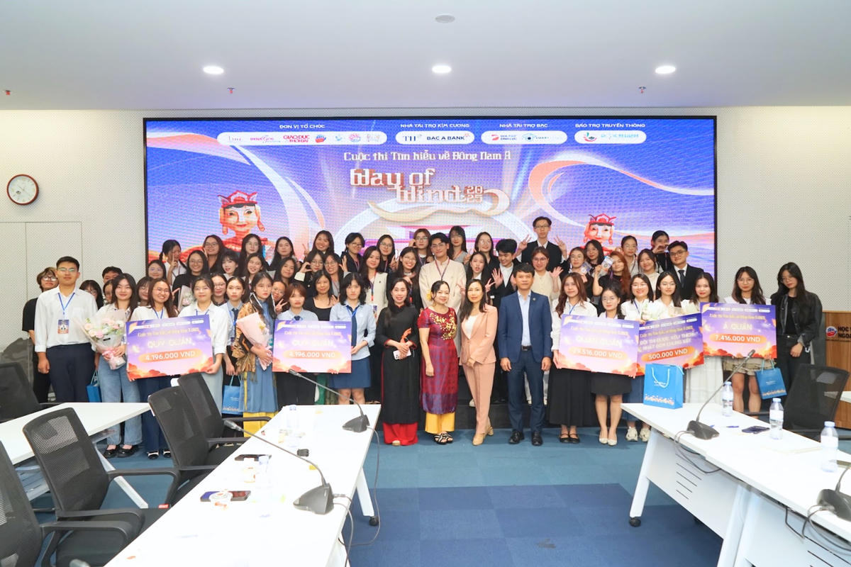 Sinh viên khám phá ngôn ngữ văn hóa ASEAN với Cuộc thi tìm hiểu văn hóa Đông Nam Á Way of Wind 2025