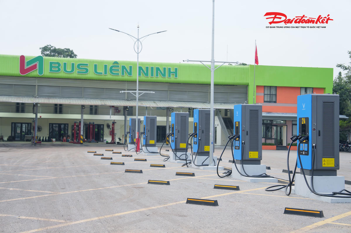 Hình ảnh các trụ sạc điện xe buýt.