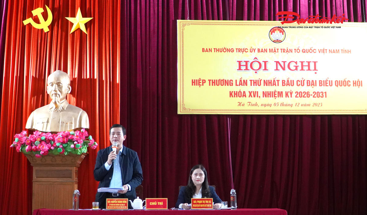 Chủ trì hội nghị. Ảnh: HN.