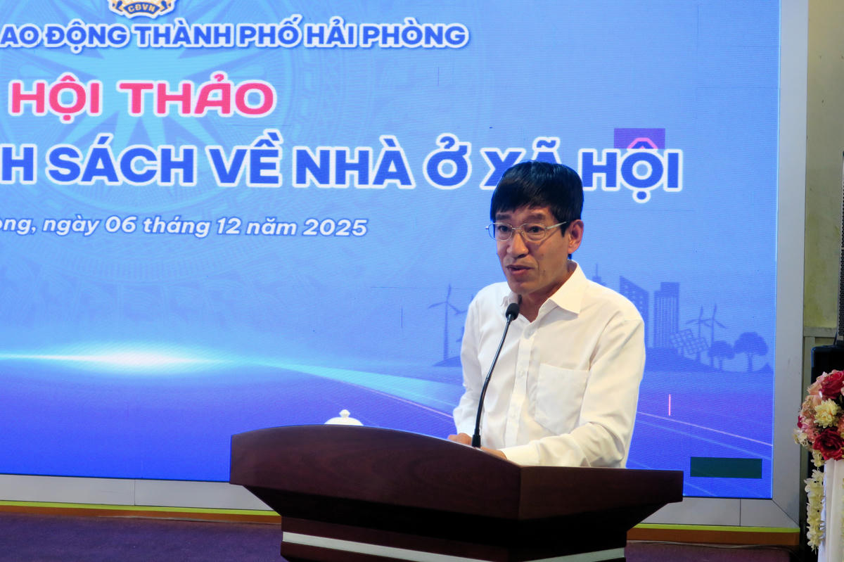 Ông Nguyễn Hoài Long, Phó Giám đốc Sở Xây dựng thông tin về nhà ở xã hội trên địa bàn thành phố. Ảnh: PT. 