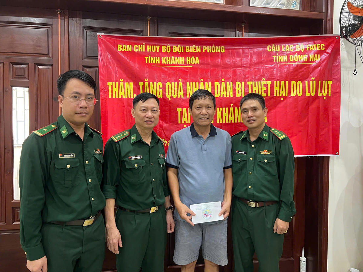 Hoạt động mang ý nghĩa thiết thực này không chỉ thể hiện tình cảm, trách nhiệm của Đảng ủy và Bộ Chỉ huy BĐBP Khánh Hòa&nbsp;đối với gia đình quân nhân. Ảnh: Văn Tân.