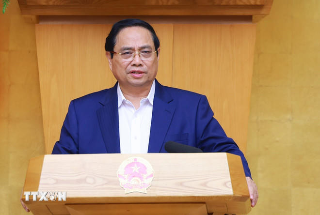 Thủ tướng Phạm Minh Chính chủ trì phiên họp Chính phủ thường kỳ tháng 11/2025. (Ảnh: Dương Giang/TTXVN)