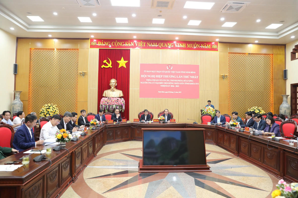 Hội nghị hiệp thương lần thứ nhất để thỏa thuận cơ cấu, thành phần, số lượng người ứng cử HĐND tỉnh khóa XVI. Ảnh: Đình Minh