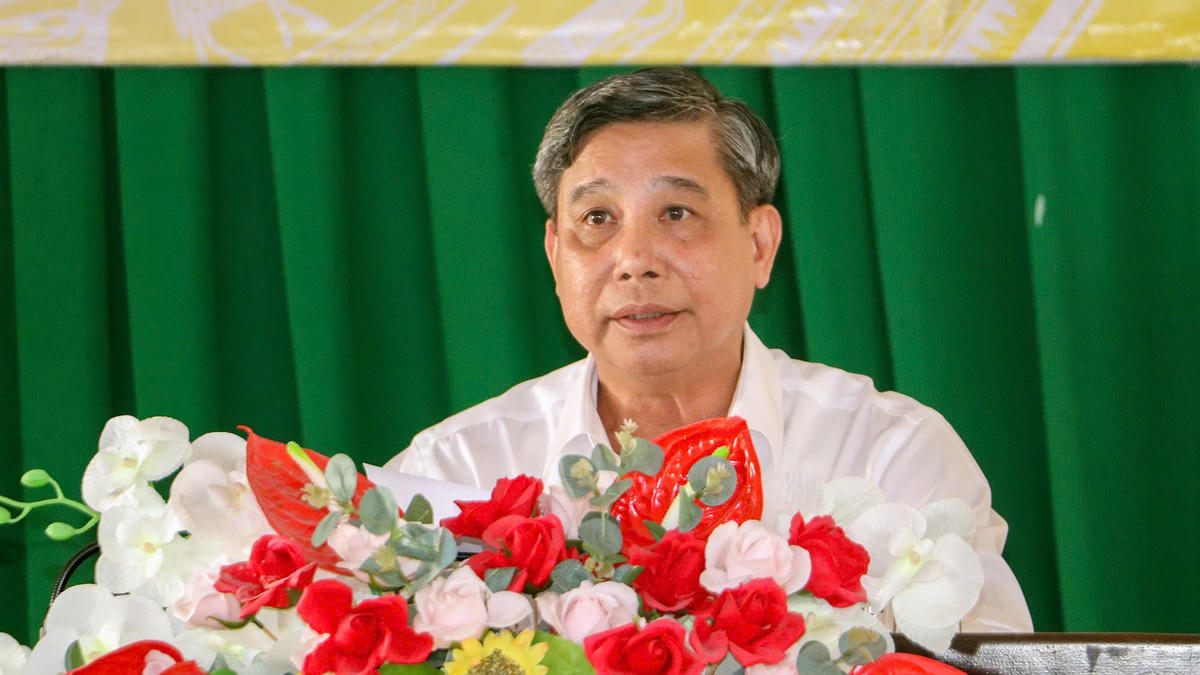 Ông Đồng Văn Thanh, Phó Bí thư Thường trực Thành ủy, Chủ tịch HĐND TP, Chủ tịch Hội đồng bầu cử TP Cần Thơ phát biểu tại Hội nghị hiệp thương. Ảnh C.A