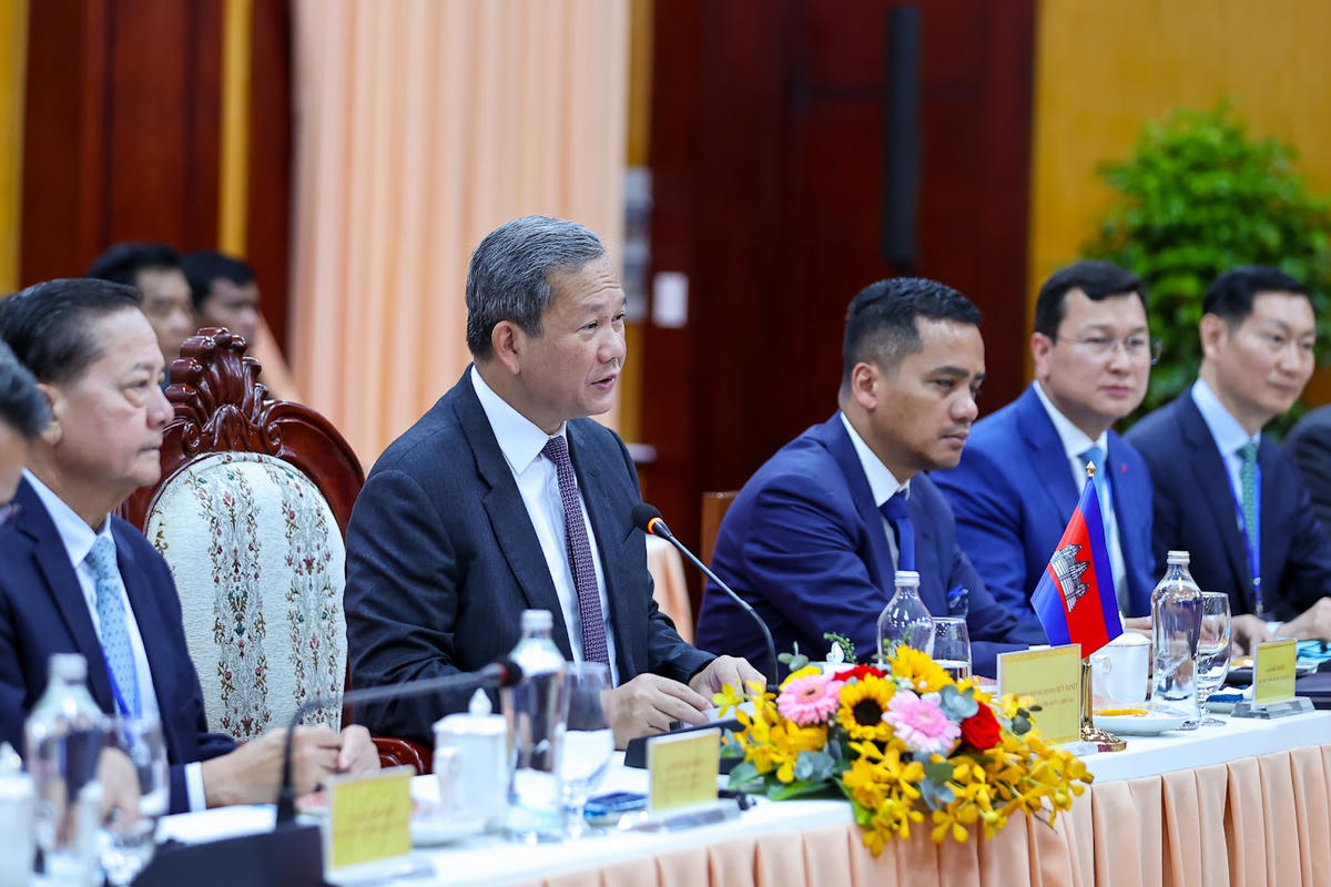 Hai Thủ tướng nhấn mạnh tầm quan trọng của việc duy trì đường biên giới hai nước hòa bình, ổn định, hợp tác và phát triển bền vững - Ảnh: VGP/Nhật Bắc