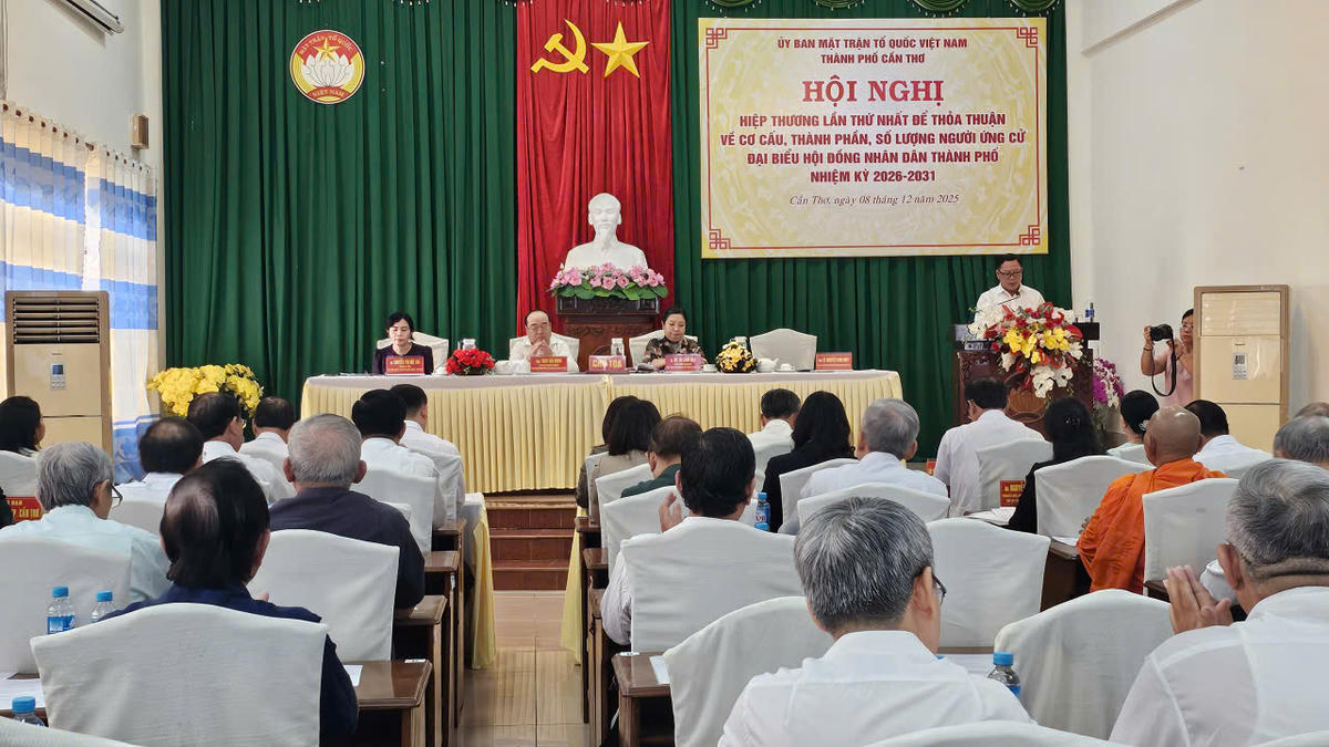 Toàn cảnh hội nghị. Ảnh Tuệ Yên