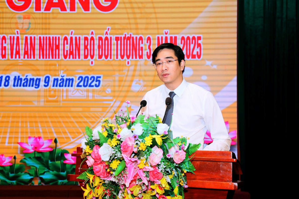 Đồng chí Nghiêm Xuân Toàn – Phó Tổng Giám đốc, Chỉ huy trưởng Ban Chỉ huy Quân sự Tổng công ty