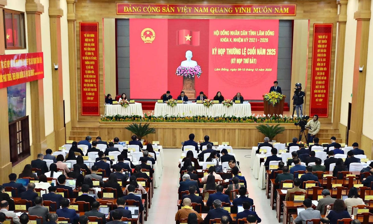 Quang cảnh Kỳ họp thứ 7 - Kỳ họp thường lệ cuối năm 2025 của HĐND tỉnh Lâm Đồng. (ảnh X.H)