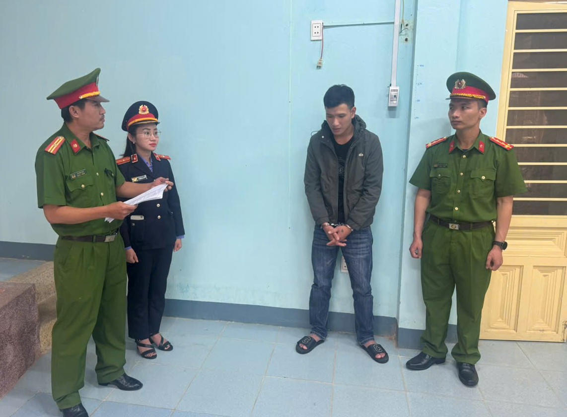 Đối tượng tại cơ quan Công an. Ảnh: CV.