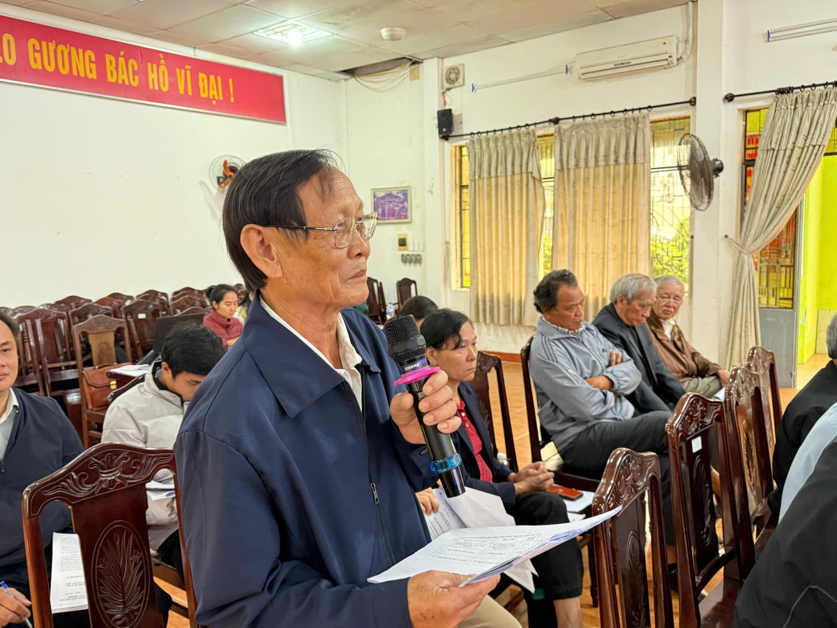 Ông Nguyễn Phước Tuân nêu ý kiến. Ảnh: Nguyễn Tú.