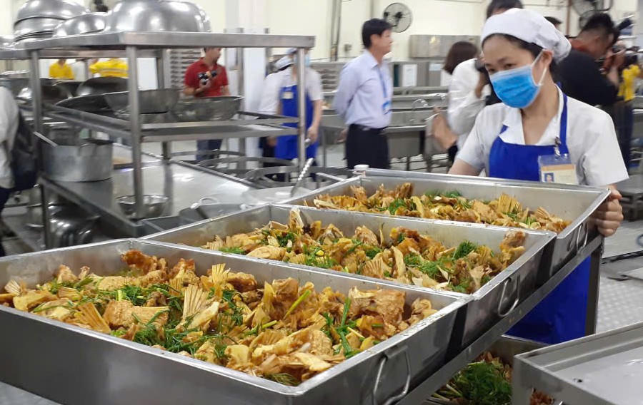 Lo ngại về an toàn bữa ăn học đường