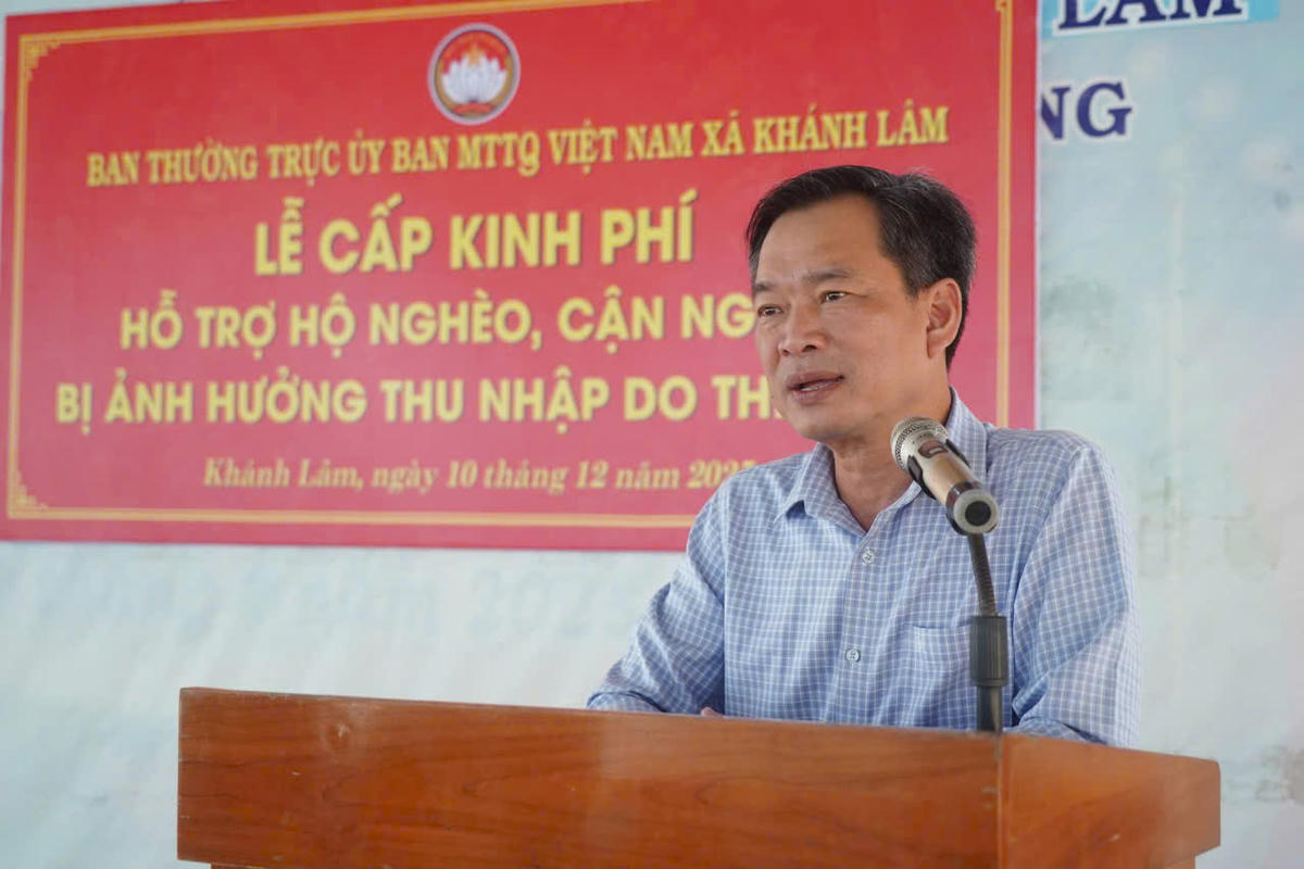 Phó Chủ tịch Ủy ban MTTQ Việt Nam tỉnh Cà Mau Nguyễn Văn Khởi phát biểu tại Lễ trao kinh phí hỗ trợ. Ảnh: Nguyên Du
