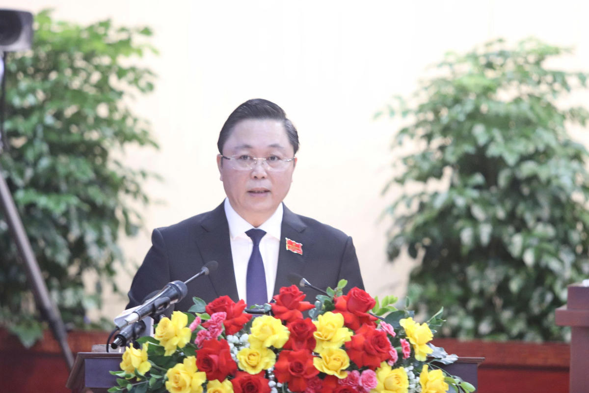 Ông Lê Trí Thanh, Chủ tịch Ủy ban MTTQ Việt Nam TP Đà Nẵng kiến nghị tại kỳ họp. Ảnh: Tấn Thành.